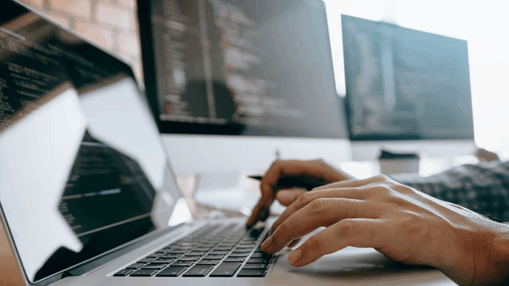 Antarmuka fitur cek plagiarisme MOK AI untuk menjamin Plagiarisme Aman Terkendali.